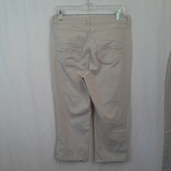 Plus Size Gloria Vanderbilt Jordyn Embroidered Capri Jeans, Women's
